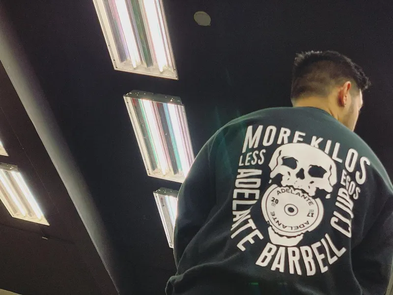 Adelante More Kilos Hoodie - Gym Shot